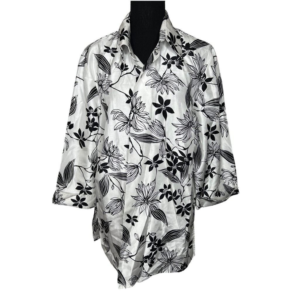Dress Barn Woman 18W Black White Floral‎ Print Collared Kimono Style Blouse Top